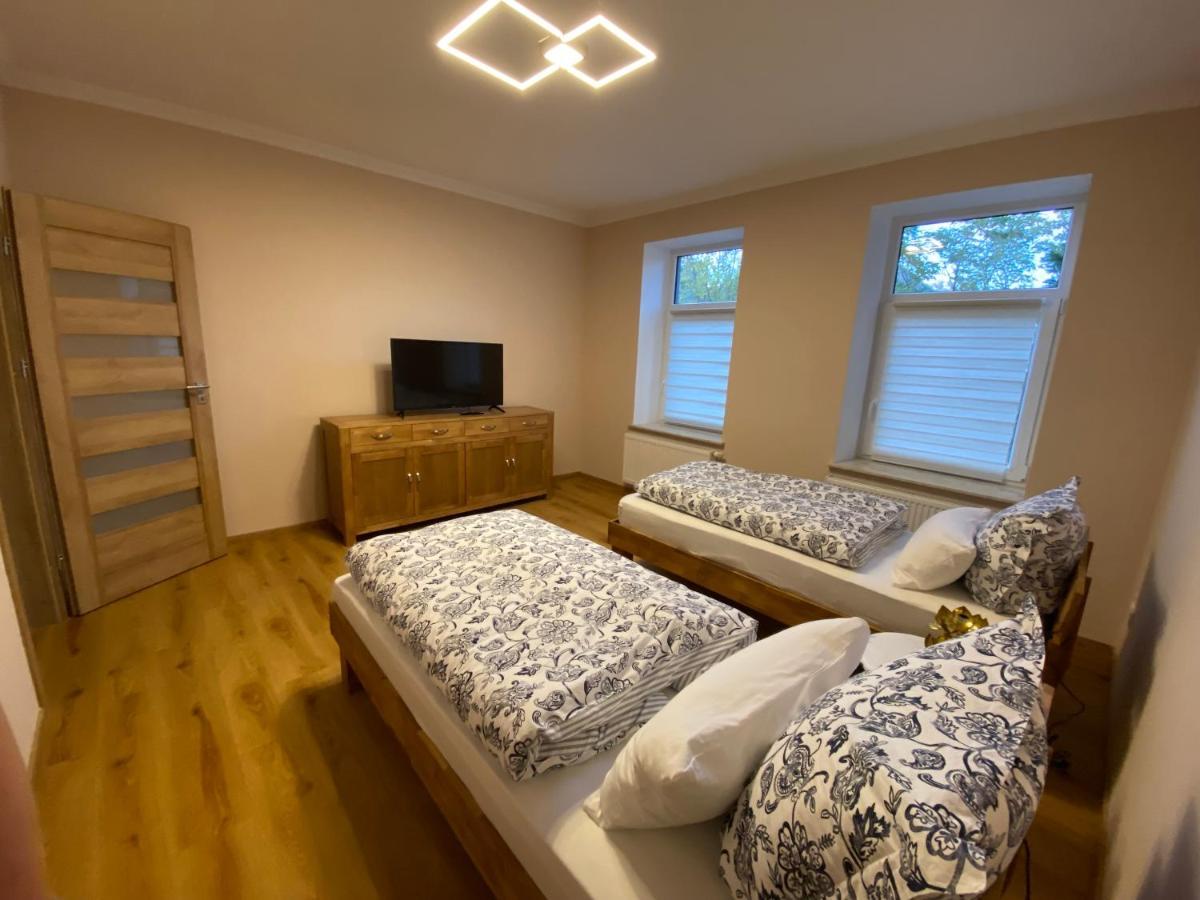 2 Raum Apartment Mit Terrasse, Hell Und Stilvoll Borna Bagian luar foto