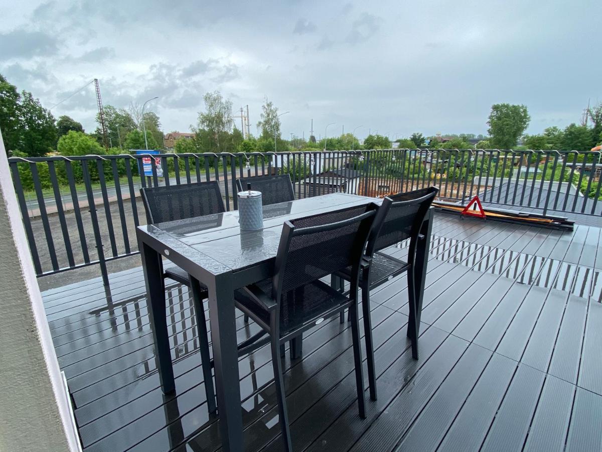 2 Raum Apartment Mit Terrasse, Hell Und Stilvoll Borna Bagian luar foto